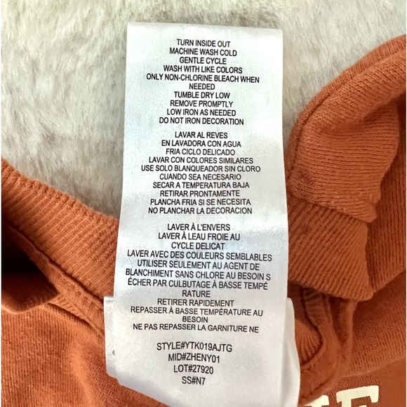 Yellowstone Dutton Ranch Crewneck Sweatshirt Amber Size Small - Picture 12 of 15